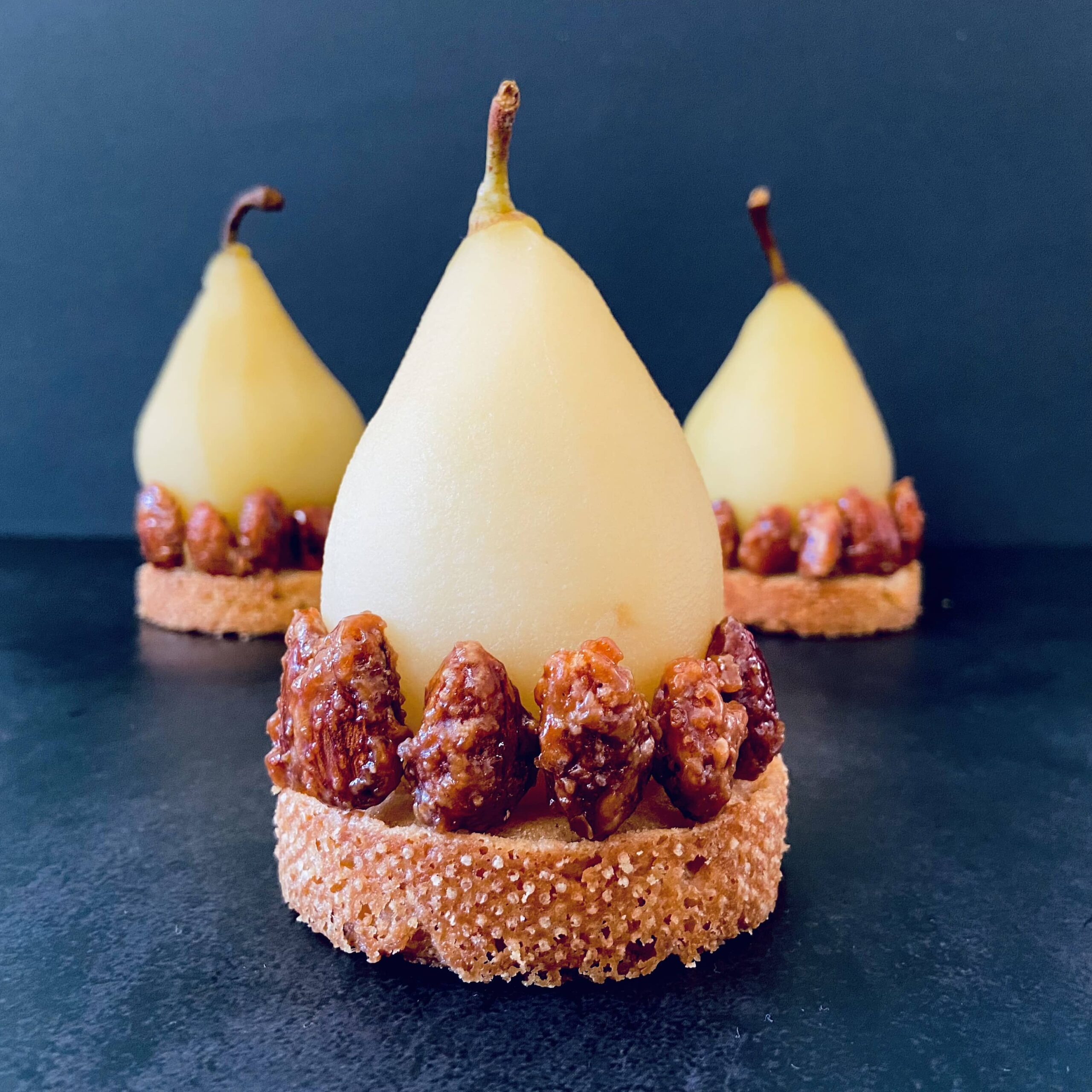 Pear tart with roasted almonds (with spelt & egg free)