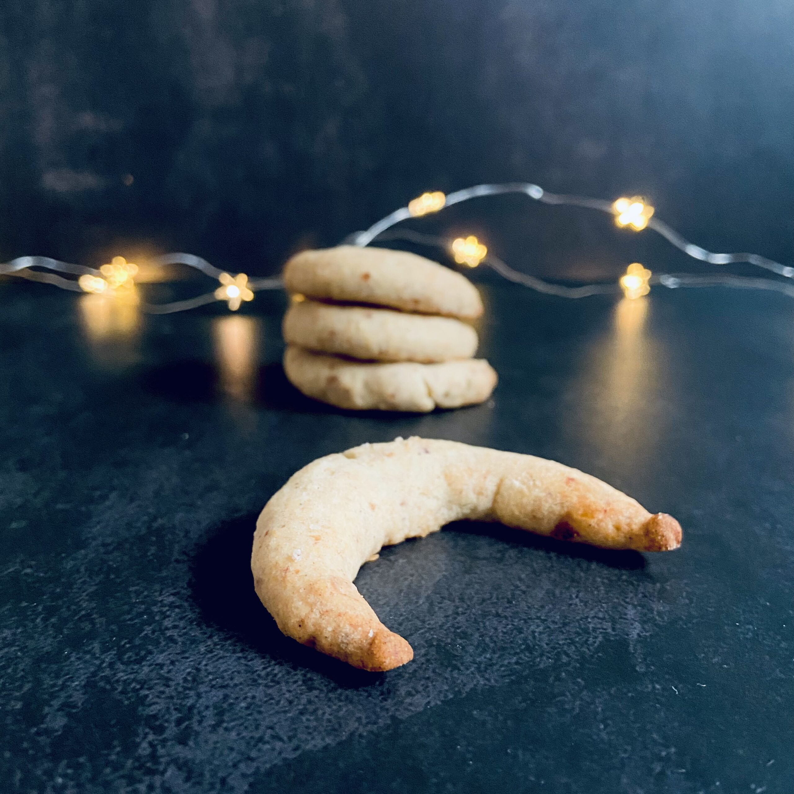 Vanilla crescent cookies (vegan, additional sugar free)