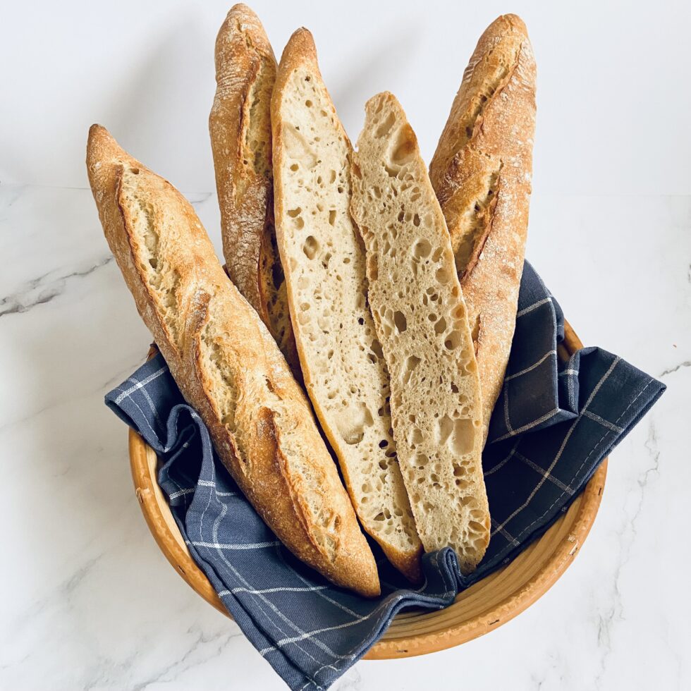 Dinkel-Baguette (mit Sauerteig und Poolish) - Marta Ullmann | Backen ...