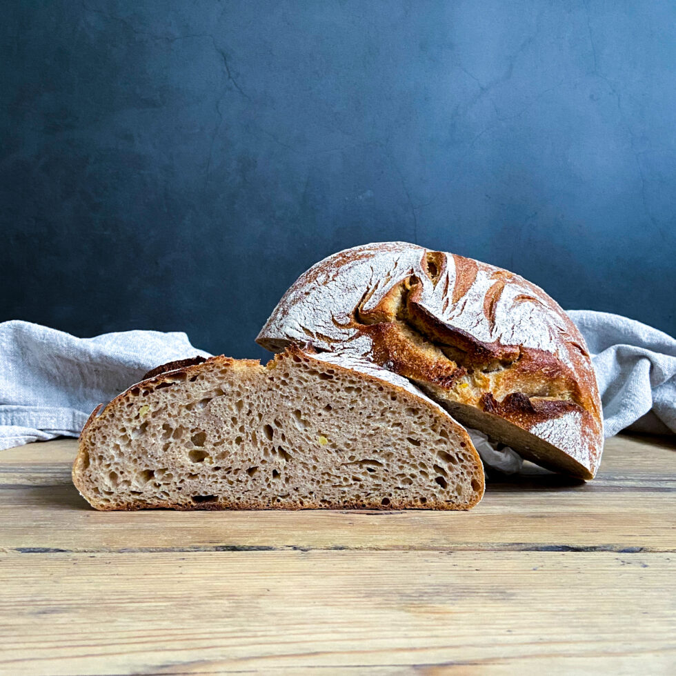 Dinkel-Kartoffelbrot mit Lievito Madre - Marta Ullmann | Backen mit ...