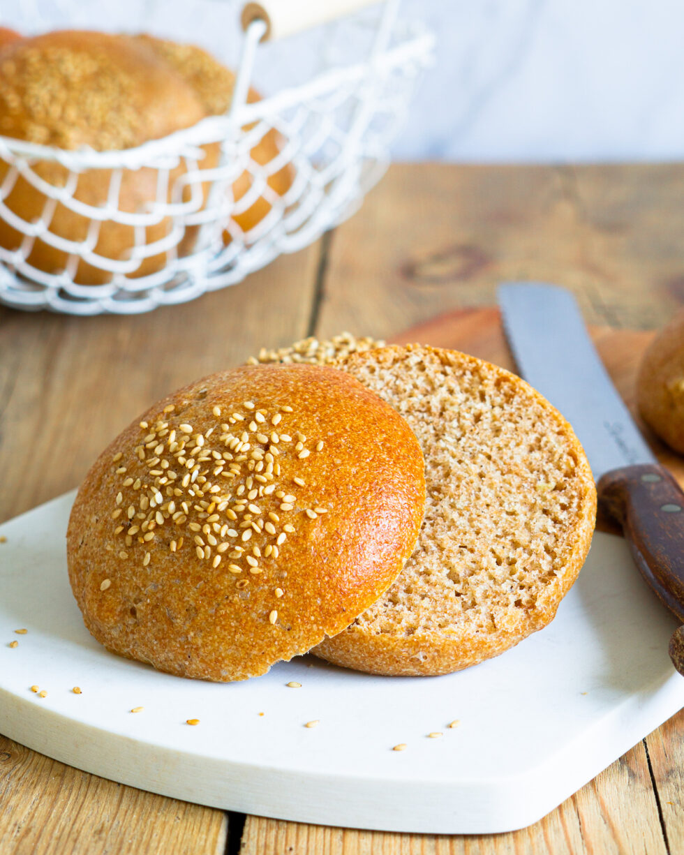 Vollkorn-Burger-Brötchen (mit Dinkel, vegan) - Meal Puzzle &amp; bewusstes ...