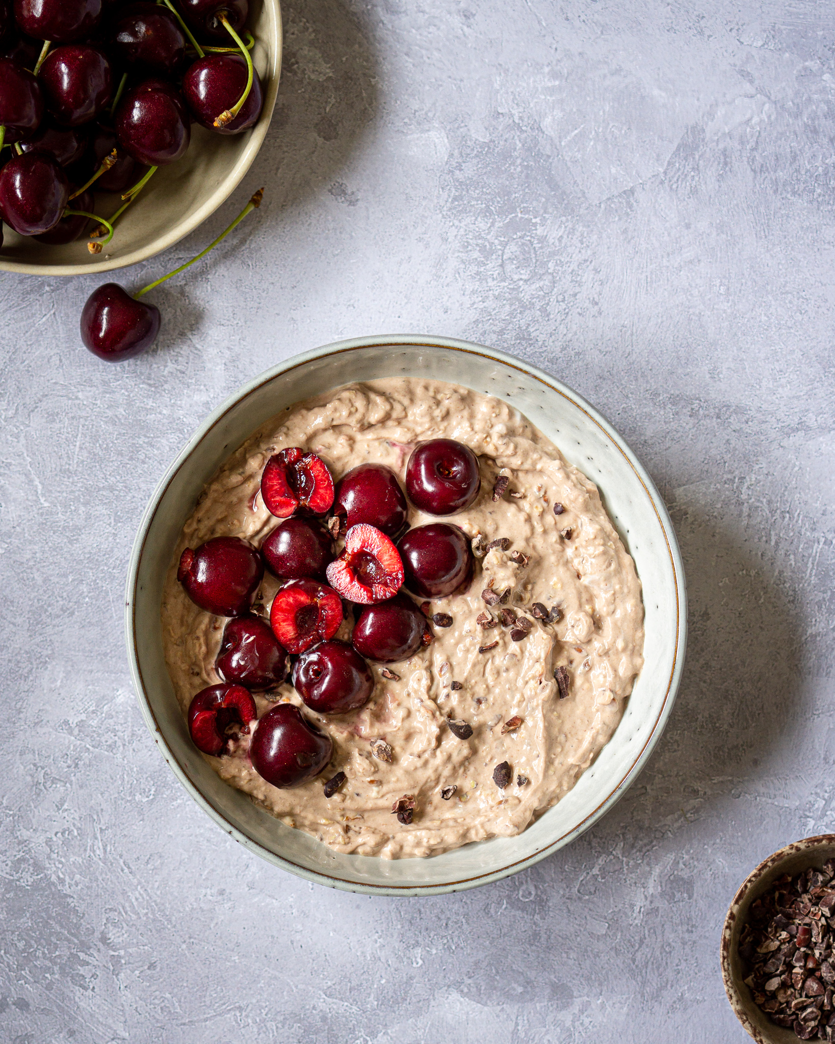 Skyr-Bircher mit Kirschen & Crunch_MealPuzzle_1