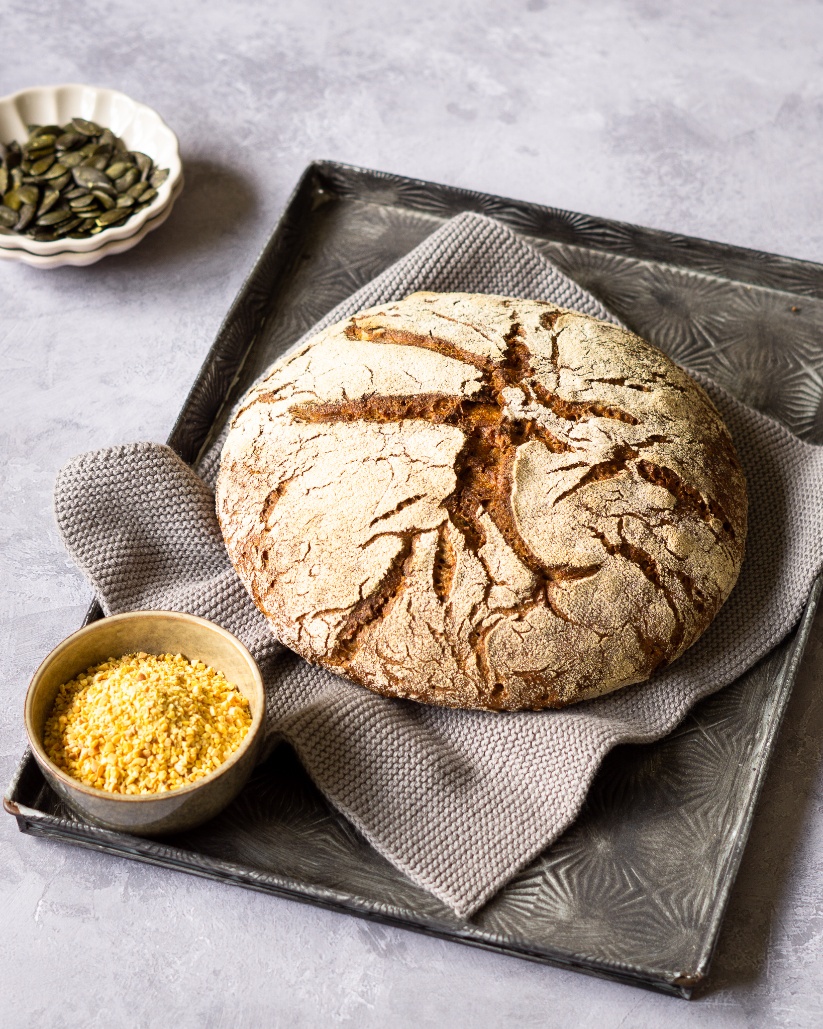 Vollkorn-Mischbrot_Lupinenschrot_Kürbiskerne_3